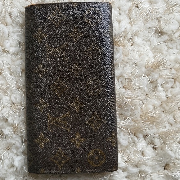LV - Louis Vuitton Sarah Wallet - Picture 4 of 10